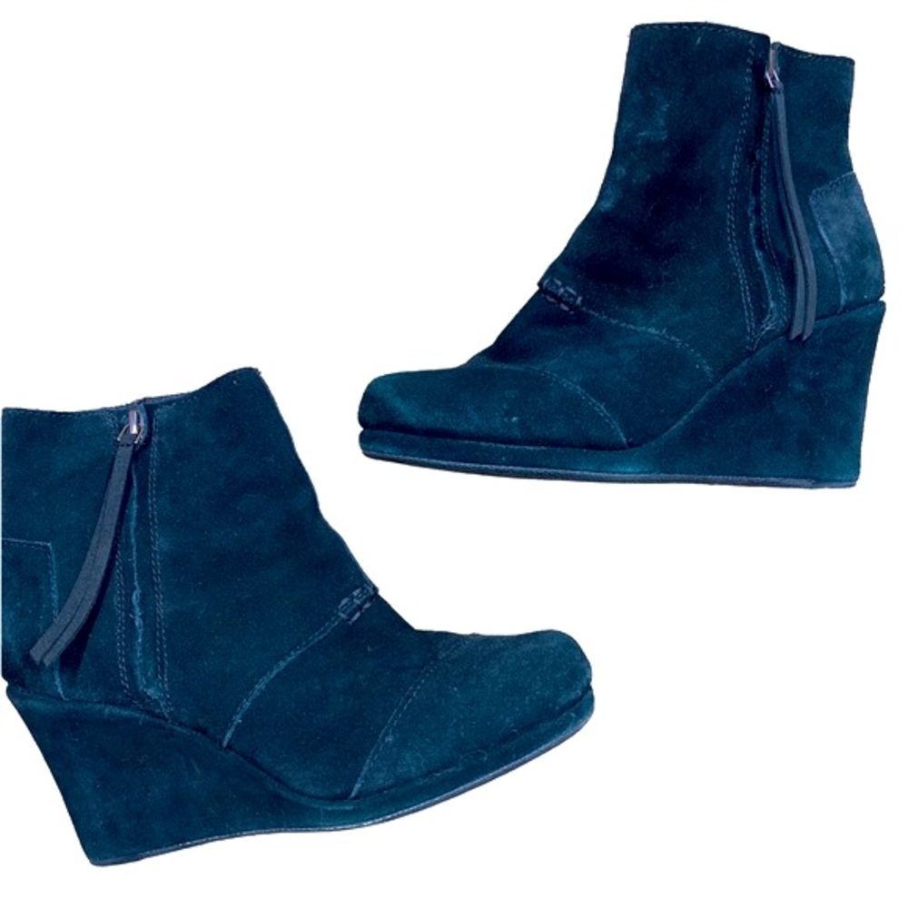 Toms black suede wedge booties size 8